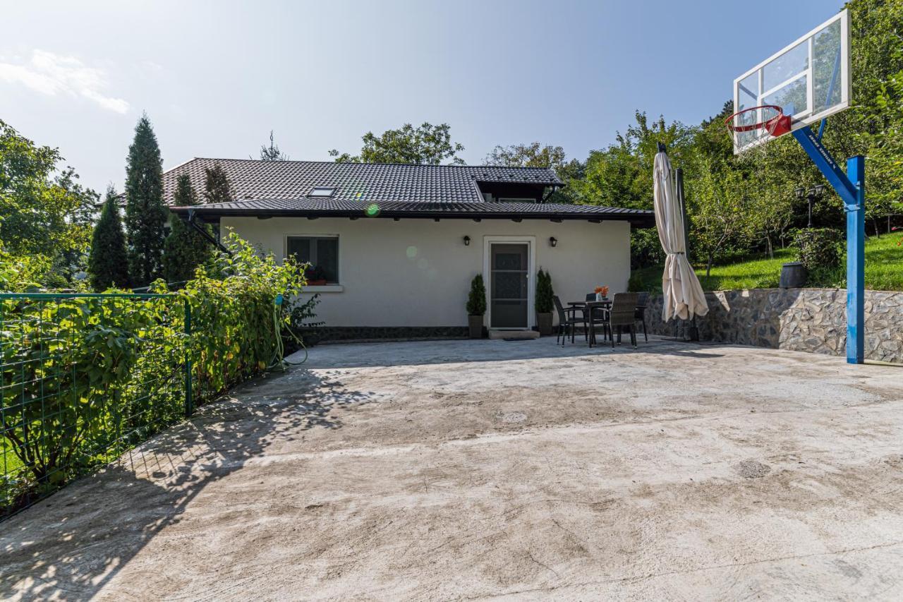 Home Alone Brasov Exterior photo